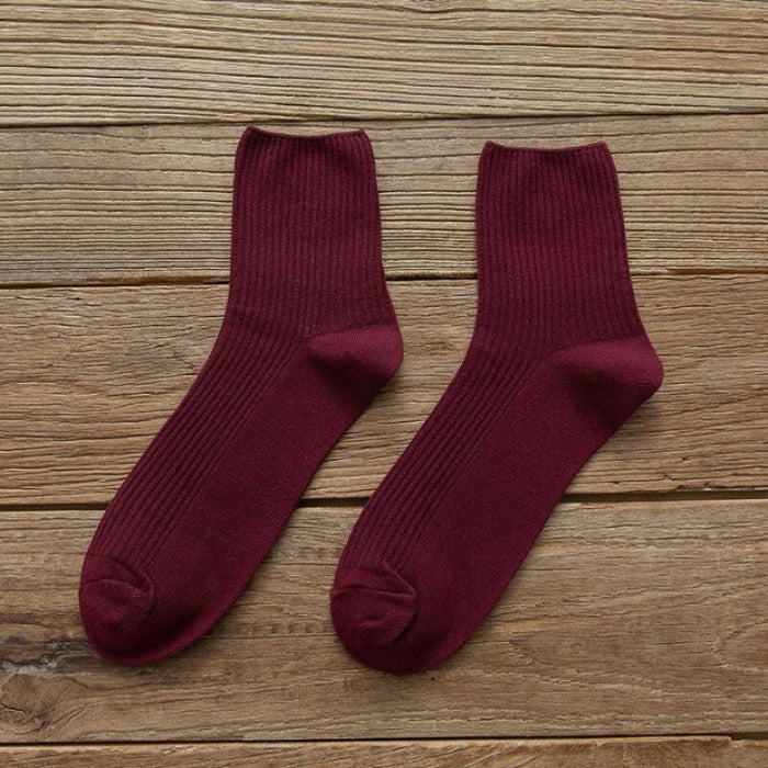 Casual Vertical Pattern Socks